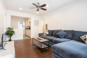 Ground-Floor 1-Bedroom by Beverly Hills Steps from Restaurants, Cafes and Shopping